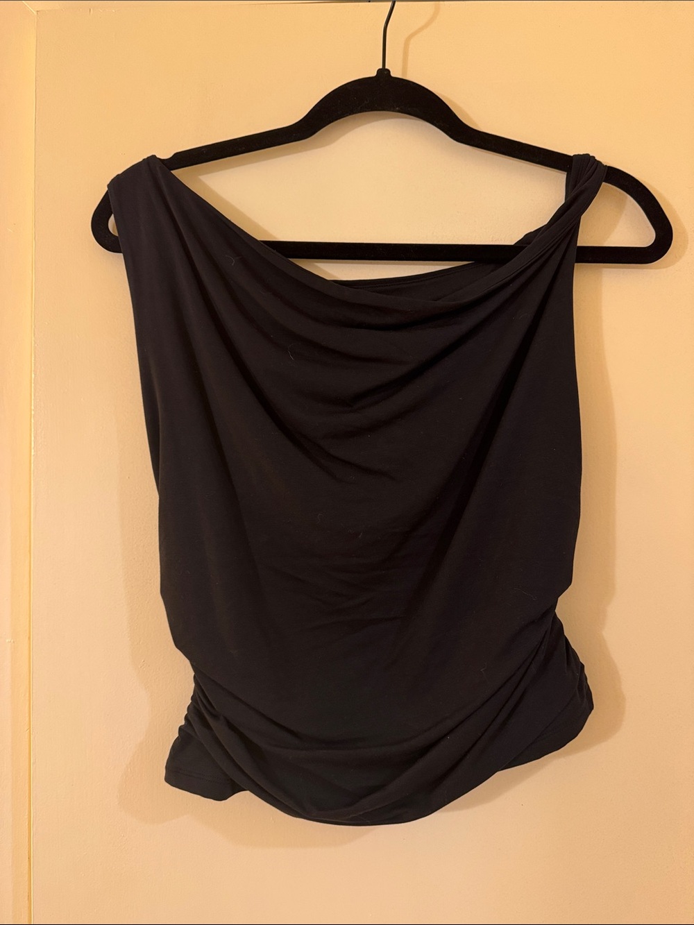 Abercrombie & Fitch Draped One-Shoulder Black Women’s Top